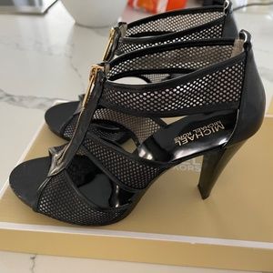Michael Kors Black heels
